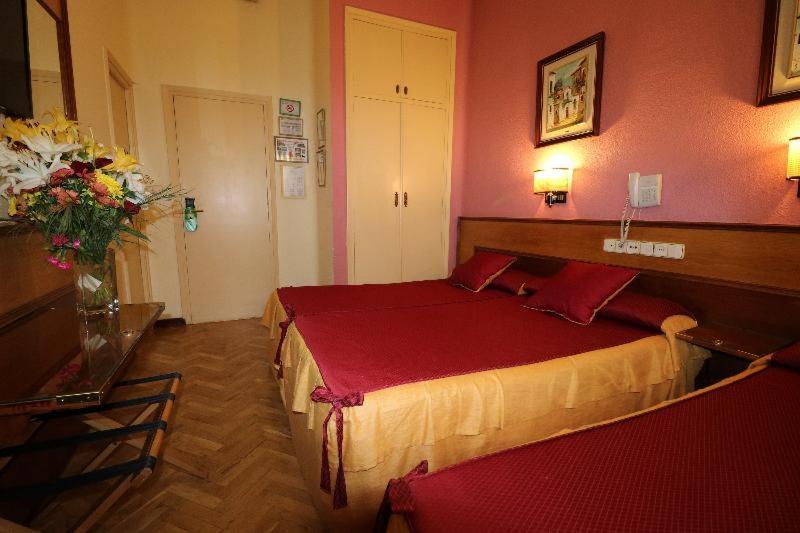 Hostal Hispano - Argentino Gran Vía Madri Quarto foto